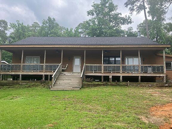 2nd image of 270 Timberlane Loop