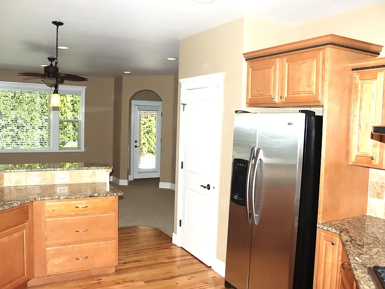 580 E Fallingbranch Dr — Photo 28