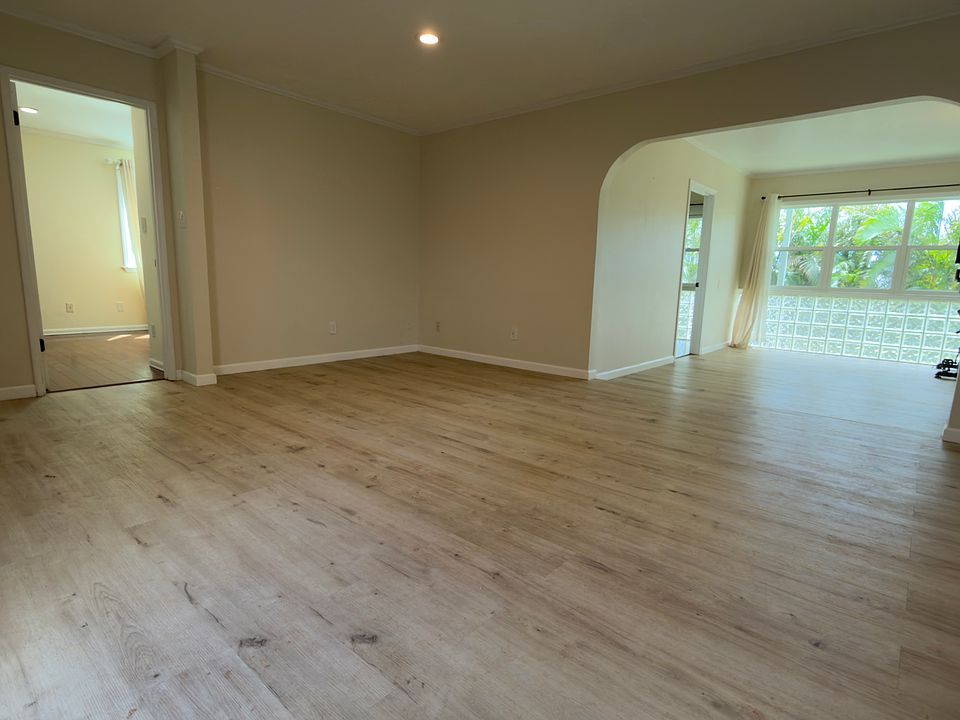 1st image of 1079 Kaoopulu Pl