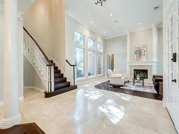 4th image of 1365 Bent Creek Dr