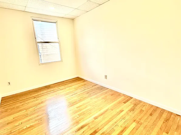 325 Central Avenue image 7 of 11