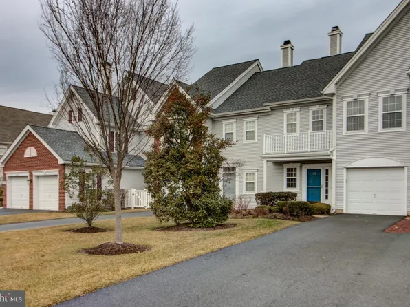 505 Amberleigh Dr #118, Pennington, NJ 08534