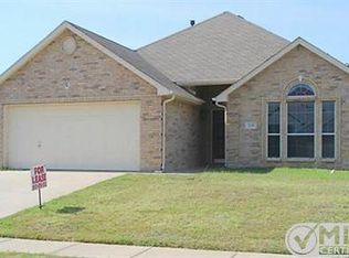 3201 Canary Ln, Midlothian, TX 76065