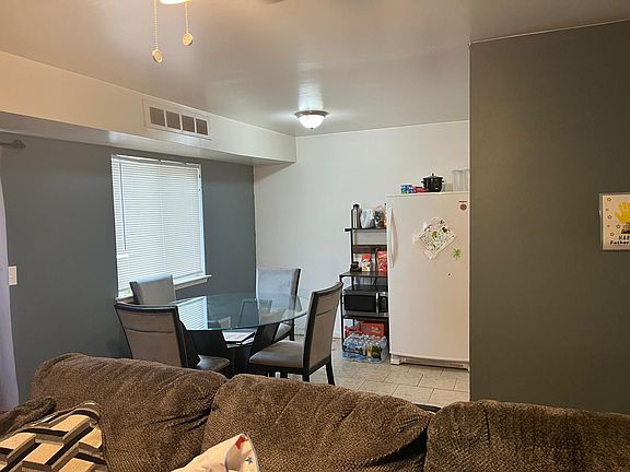 4th image of 15554 Dupage Blvd