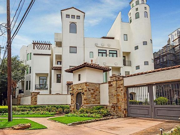3rd image of 5206 Calle Montilla Pl