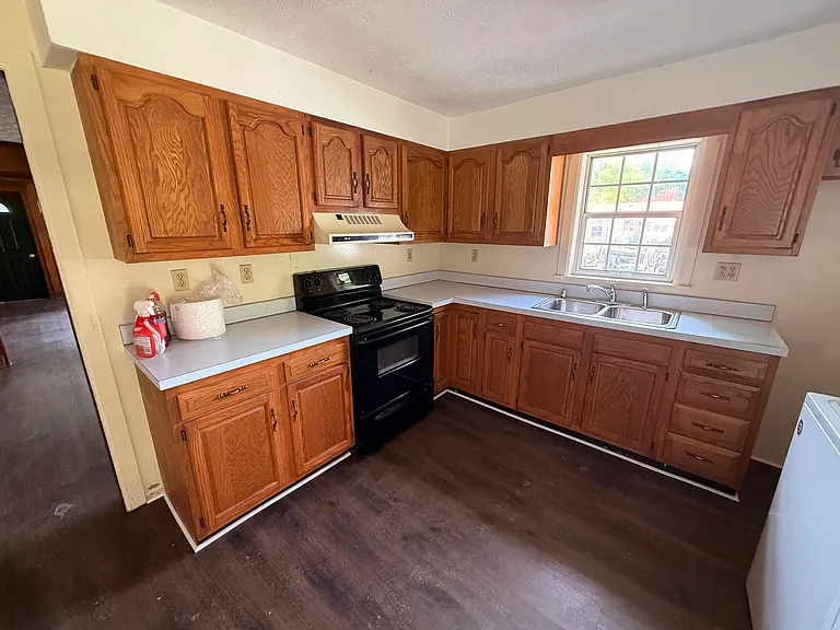 2576 Browns Creek Rd — Photo 4