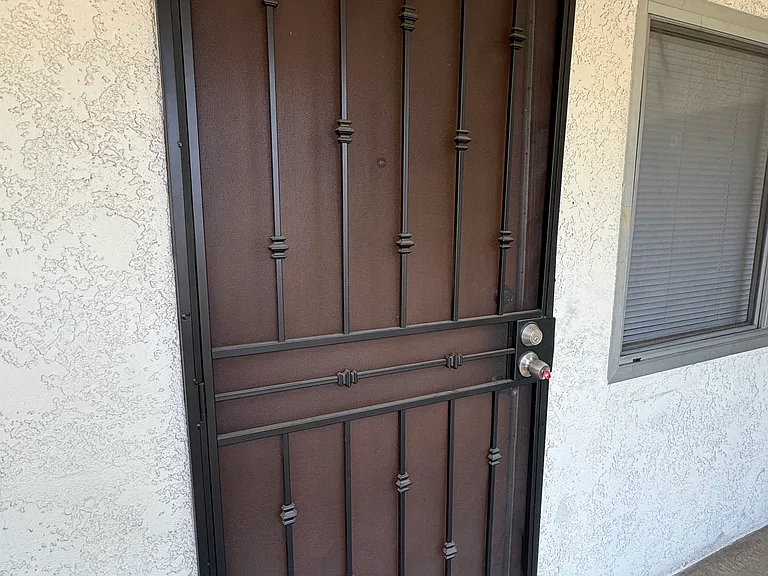 9023 Campo Rd — Photo 11