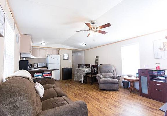 2nd image of 1800 Preston On The Lake Blvd Trailer 209