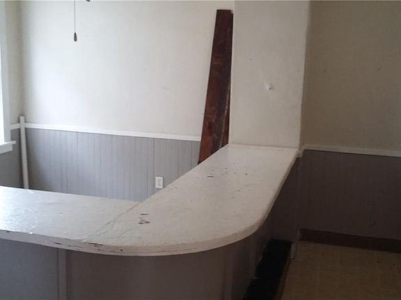 5th image of 1202 Walden Ave #2