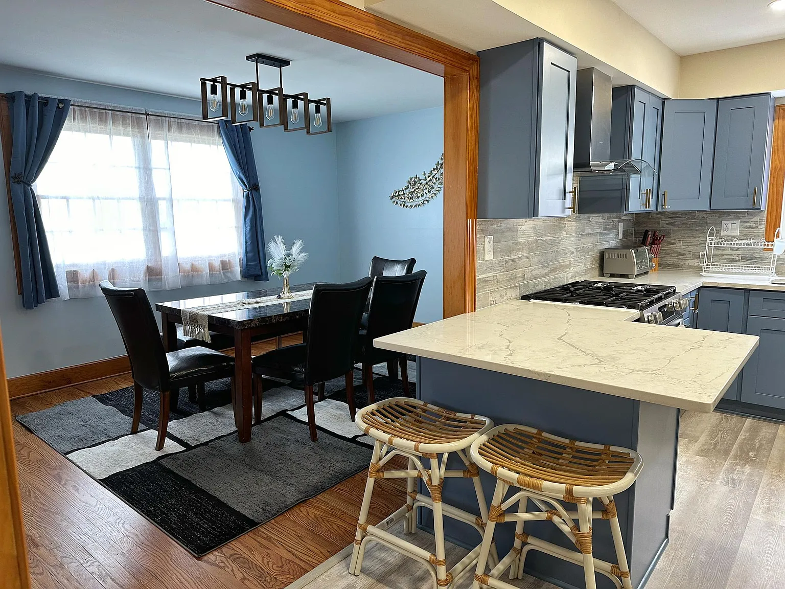 3 bed, 1500 sqft, $4,500 — Photo 4
