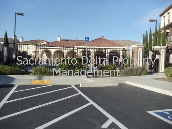 2nd image of 50 Regency Park Cir Unit 11101