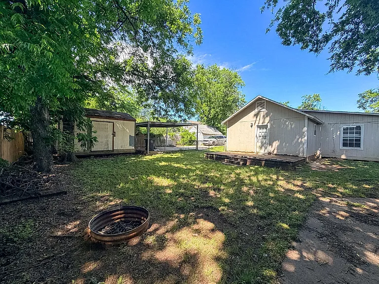 1705 N Robinson St — Photo 15