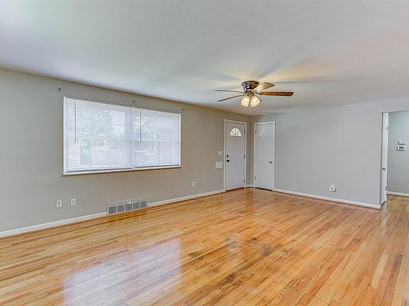 4th image of 3195 Harry Lee Ln