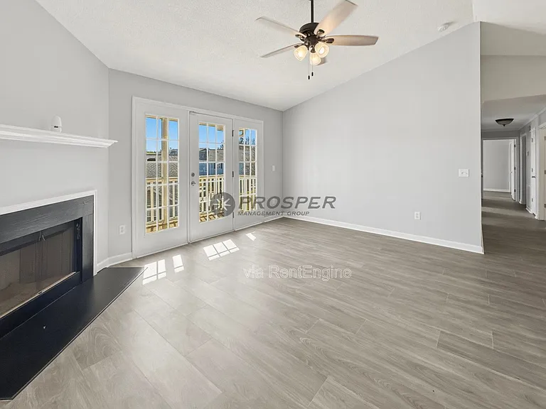107 Pelham Square Way — Photo 3