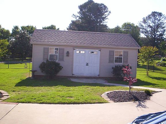 5th image of 2236 Oakview Ave