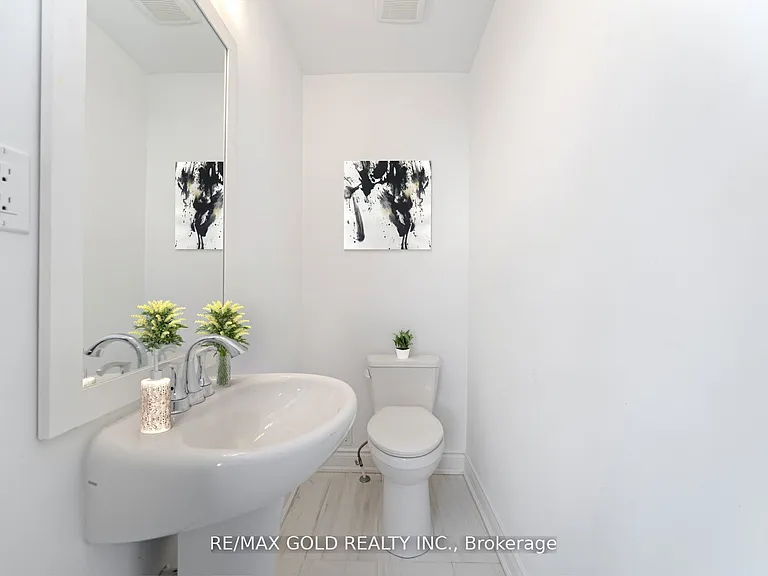 56 Lunar Cres #172 — Photo 11