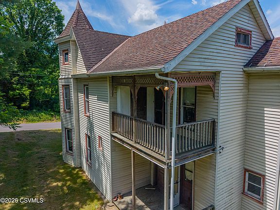 14th image of 205 Sunbury St