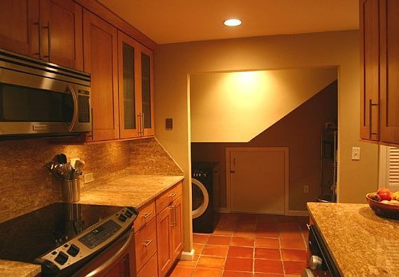 Professional Stainless Appliances, Tile Floor