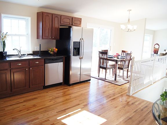 5th image of 38874 Kittridge Pl