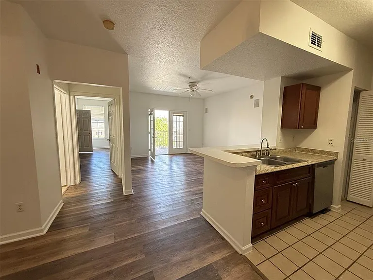 14316 Fredricksburg Dr #505 — Photo 3