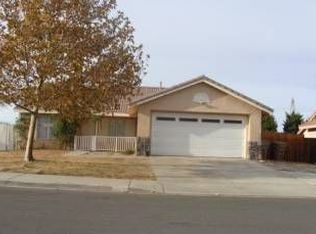 14361 Stonecreek Dr, Hesperia, CA 92344