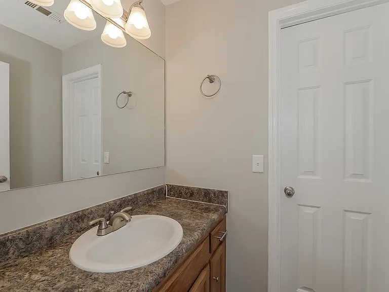 516 Federal Ct — Photo 8