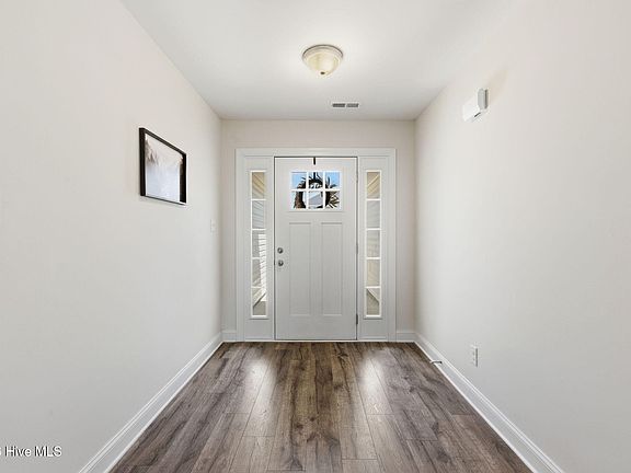 3rd image of 1019 Blue Water Boulevard