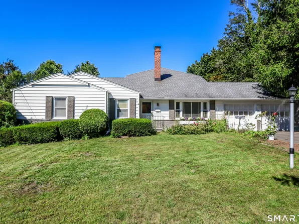 124 Chestnut Hill Road, Trumbull, CT 06611