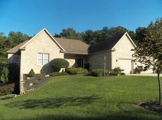 55862 Little Creek Ln, Middlebury, IN 46540
