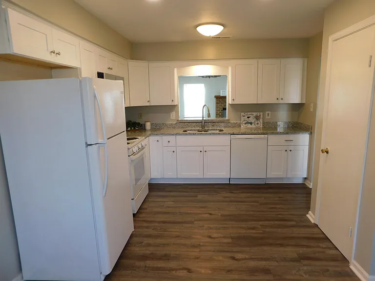1433 Drumheller Dr — Photo 9