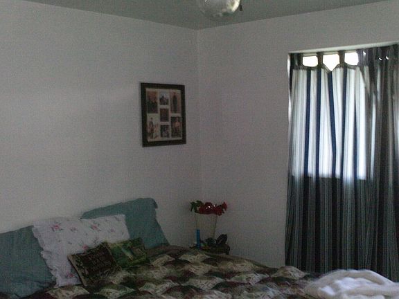 4th image of 530 NE Chestnut Ave #532