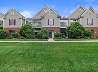 W206N16616 Blackberry Cir UNIT 2326, Jackson, WI 53037