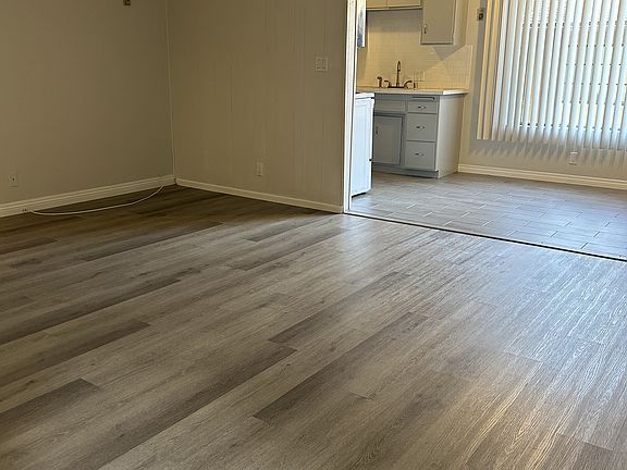 2nd image of 2715 S Fremont Ave APT 5