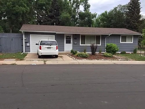 200 Clover Ln Photo 1