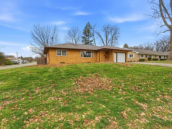 2nd image of 2000 Circle Dr