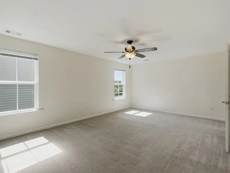 1568 Brockton Ln — Photo 16