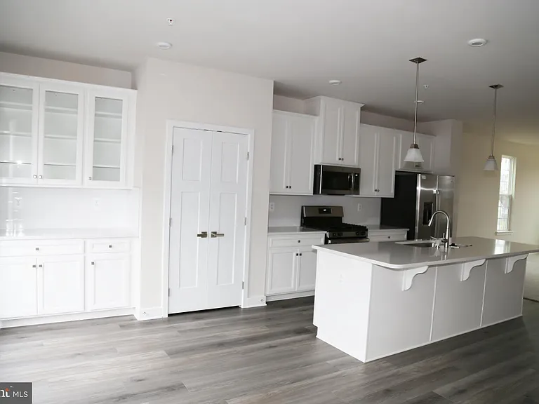 1790 Atlas Dr — Photo 11