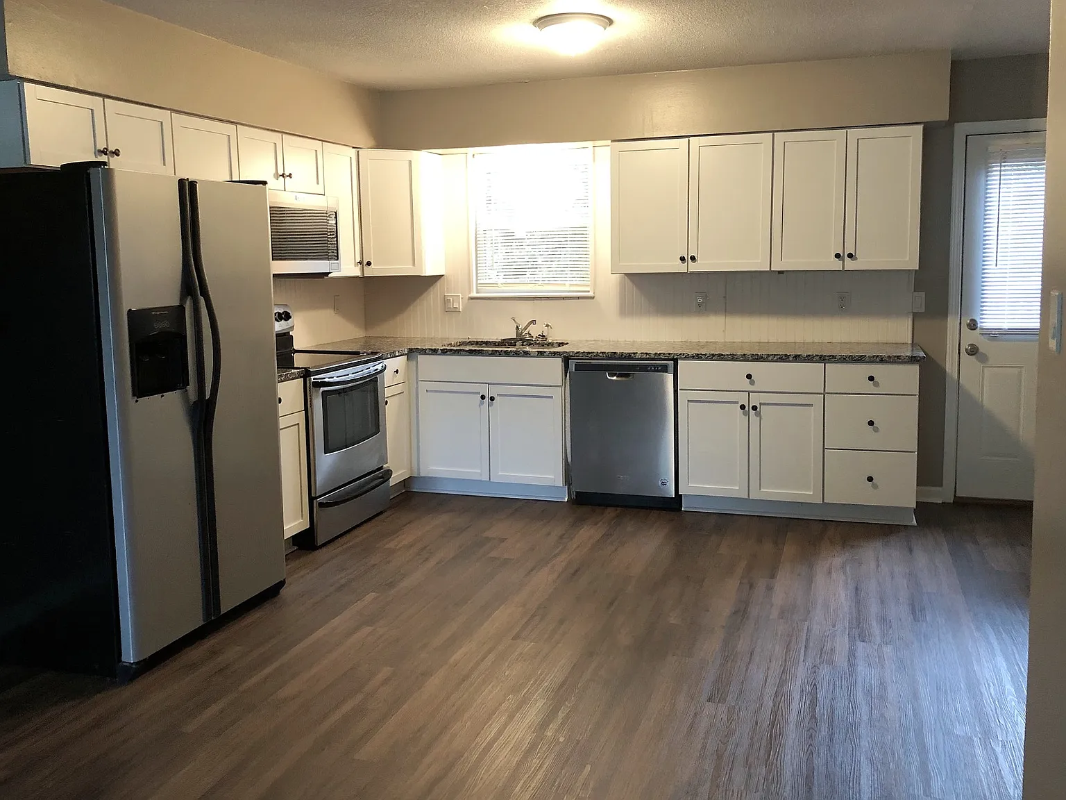2 bed, 895 sqft, $1,125 — Photo 4