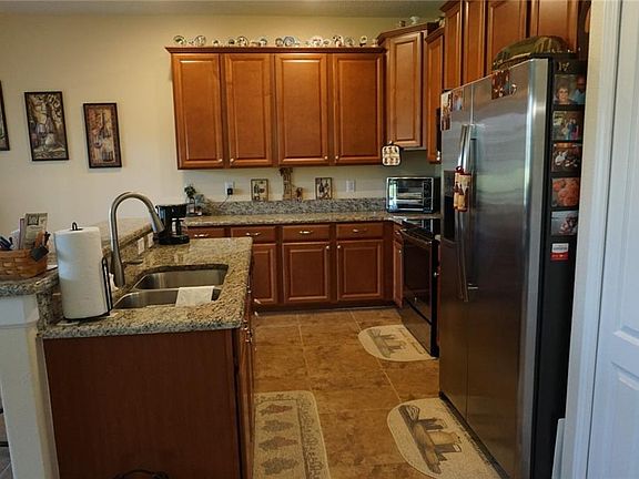 4th image of 3835 Serena Ln