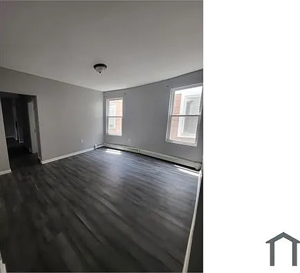 4 bed, 1250 sqft, $2,300 — Photo 2