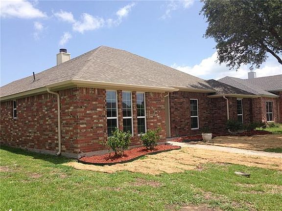 2nd image of 4809 Creekridge Ln