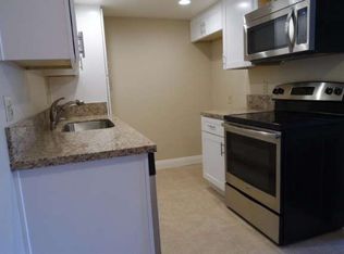 1256 Patricia Ave UNIT 6, Simi Valley, CA 93065