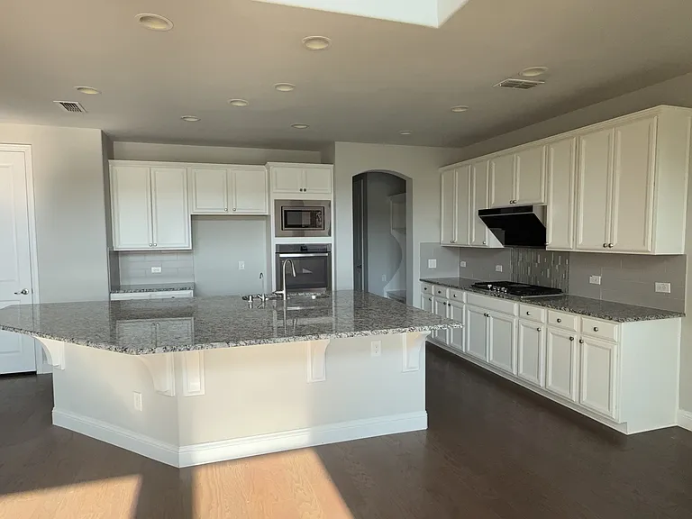2620 Walnut Creek Ln — Photo 7