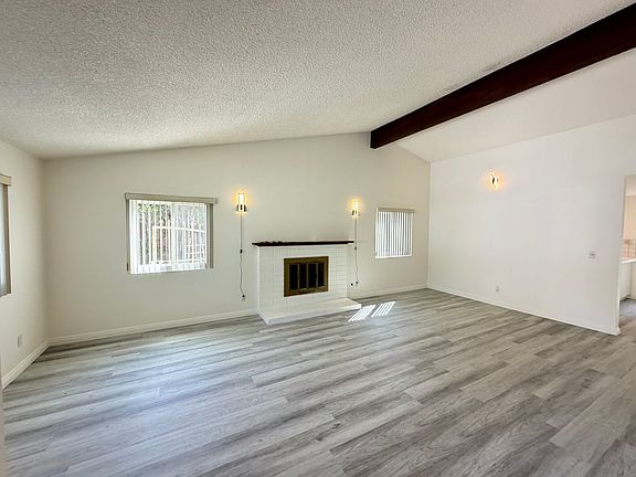 3rd image of 7254 Pomelo Dr