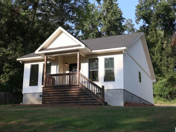 146 Market St, Centreville, AL 35042