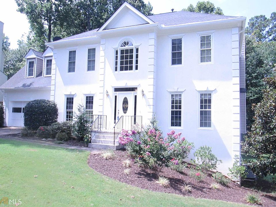 1st image of 3963 Devon Oaks Dr NE