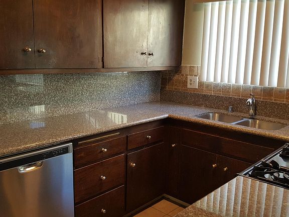 3rd image of 3926 W 178th St