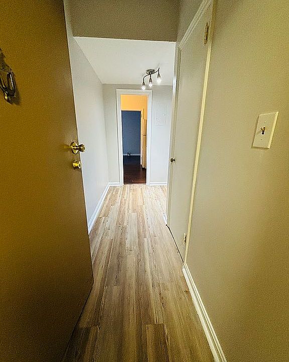 1st image of 15925 Van Aken Blvd #1B
