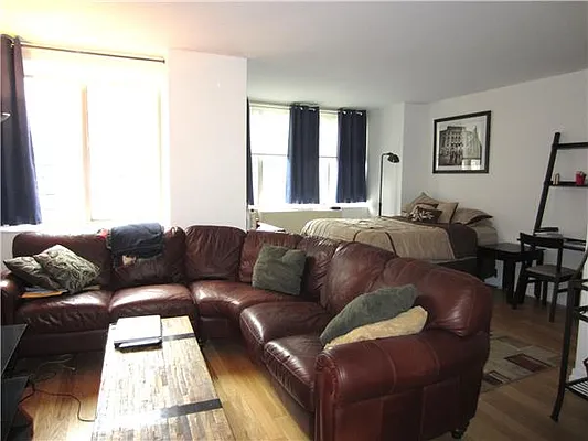 Rented by Mirador Real Estate | media 7
