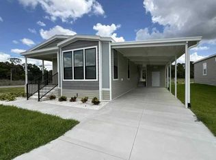 34891 Silver King Dr #798, Zephyrhills, FL 33541